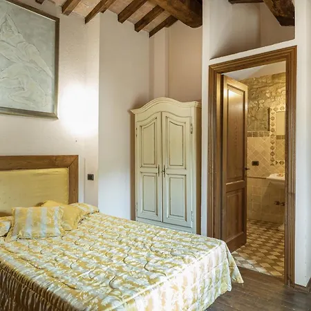 Residenza Collefiorito 26, Emma Villa