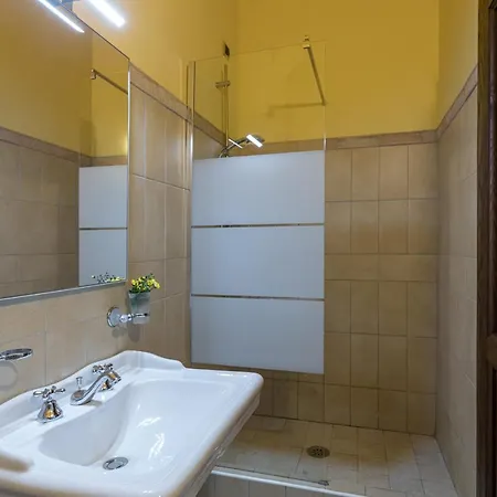 Residenza Collefiorito 26, Emma Villa Porchiano