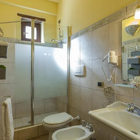 Residenza Collefiorito 26, Emma Villa *