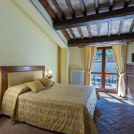 Residenza Collefiorito 26, Emma Porchiano