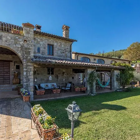 Residenza Collefiorito 26, Emma Villa